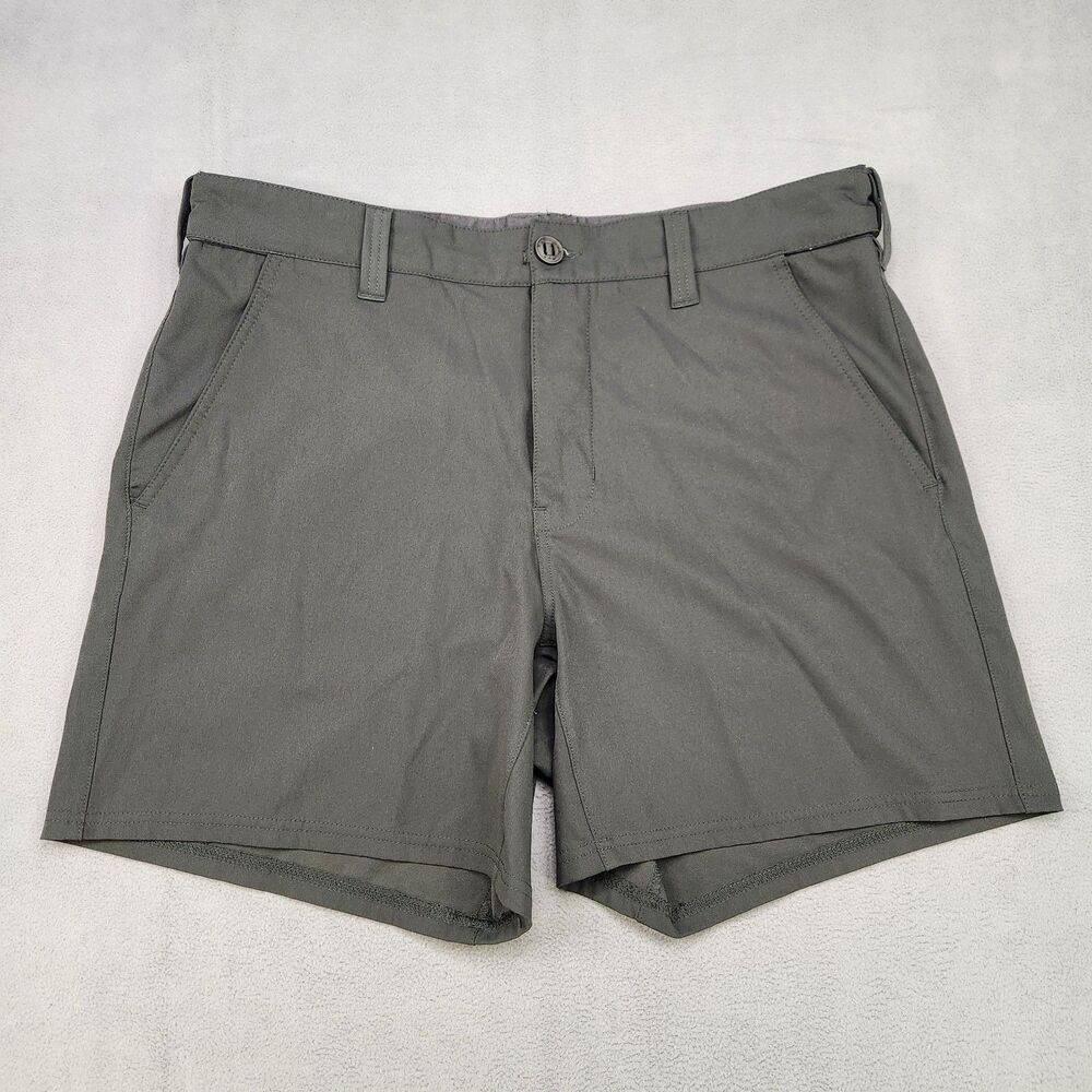 Huk Pursuit Shorts Men's L Gray Performance FIshing 6.5" Stretch Lightweight